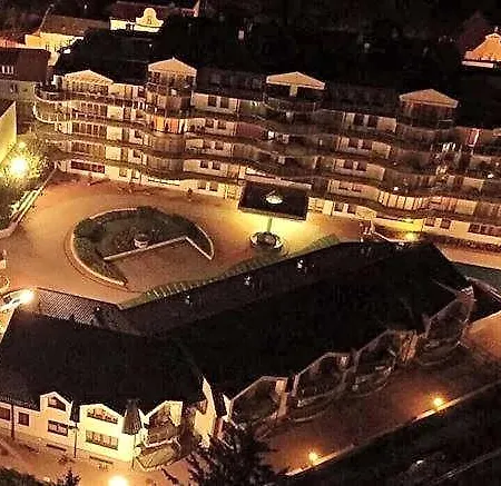 Kristoff Plaza Trencianske Teplice ホテル Nová Dubnica